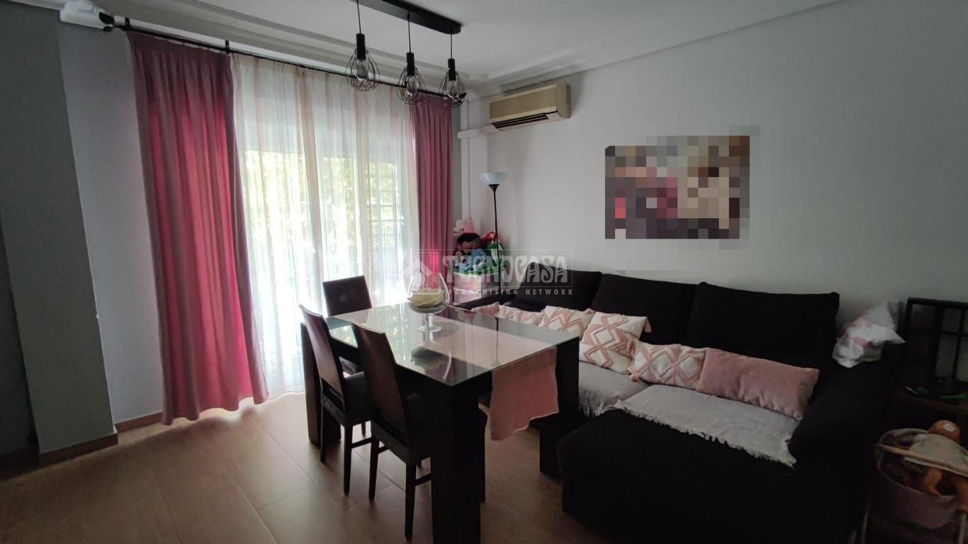 Living room of Flat for sale in  Córdoba Capital  with Air Conditioner, Storage room and Furnished