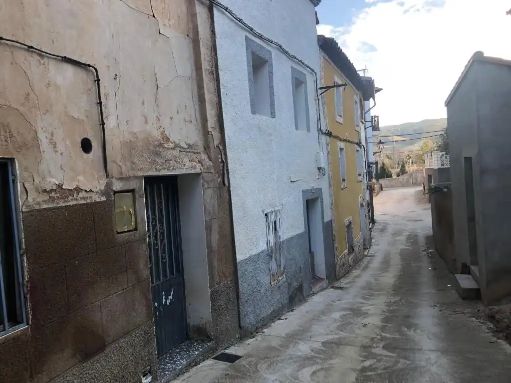 Vista exterior de Casa adosada en venda en Villanueva de Jiloca
