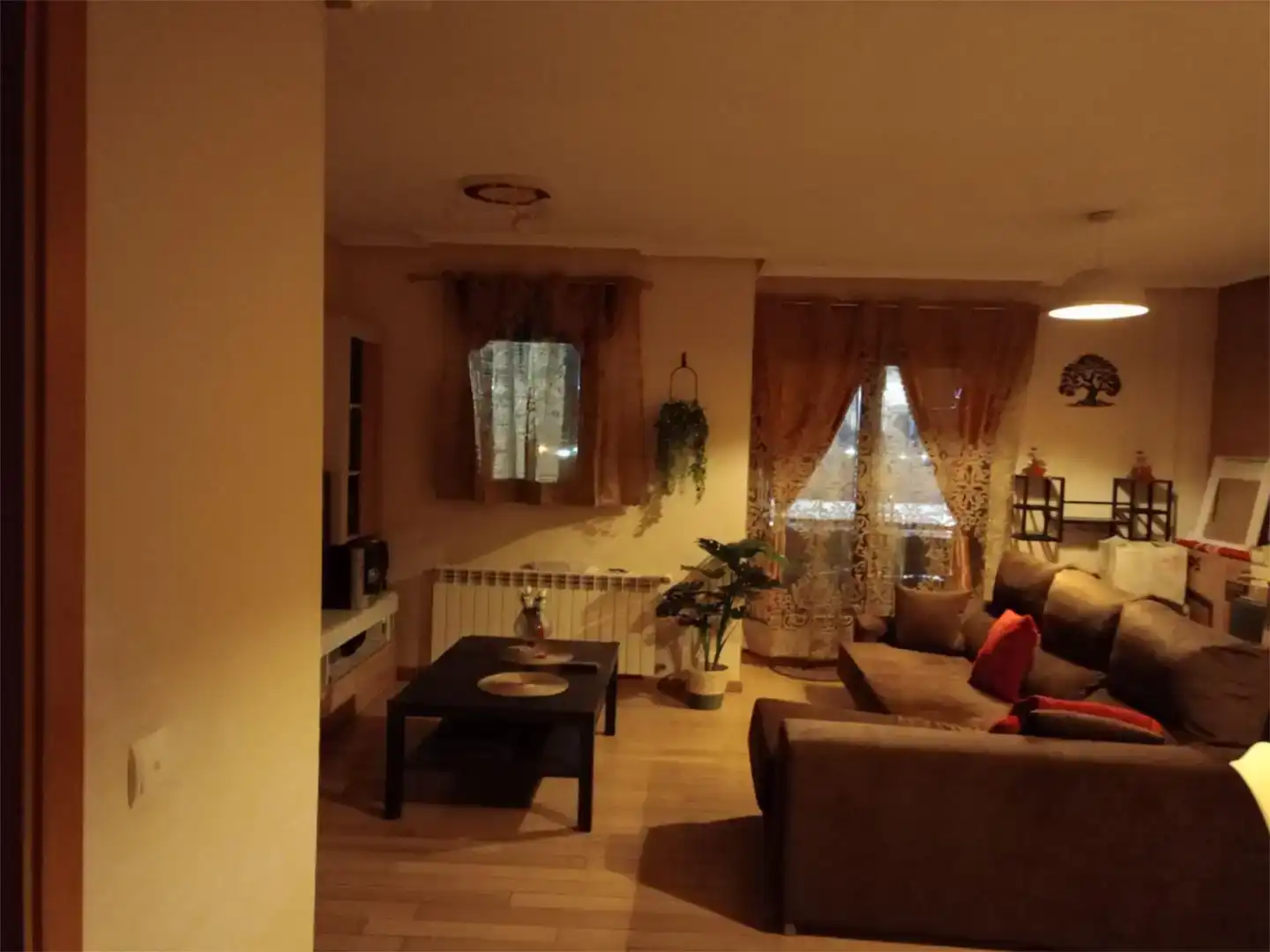 Living room of Flat for share in Seseña  with Private garden, Parquet flooring and Storage room