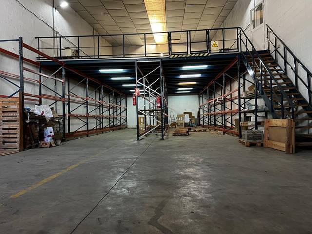 Nave industrial en Venta en SERVIALSA en Gines