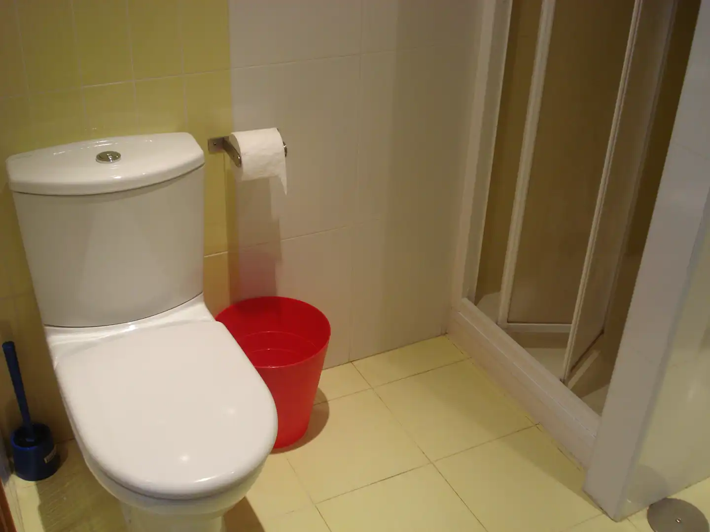 Bathroom of Study for rent in Mérida  with Air Conditioner, Heating and Furnished
