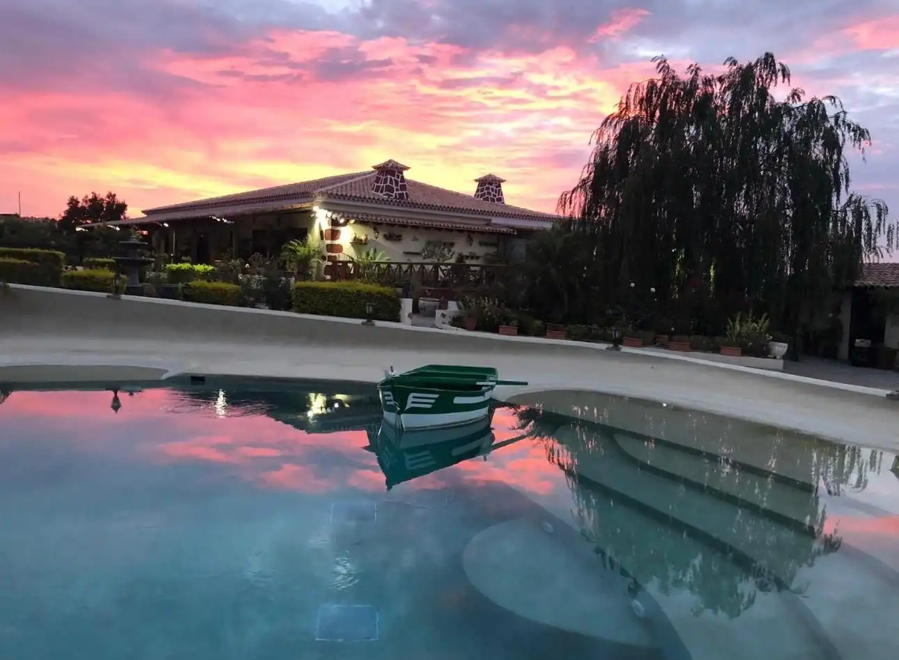 Piscina de Casa o xalet en venda en San Miguel de Abona amb Jardí privat, Traster i Piscina