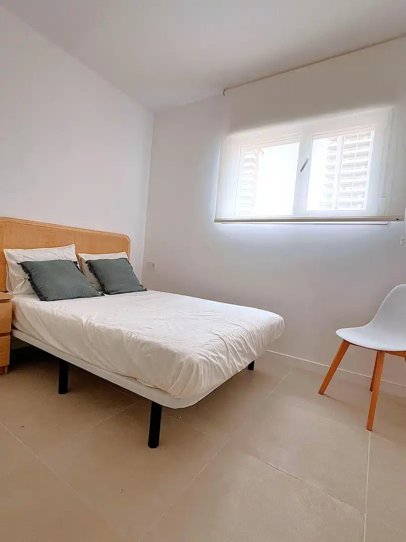 Dormitori de Planta baixa en venda en Benidorm amb Aire condicionat, Moblat i Piscina comunitària