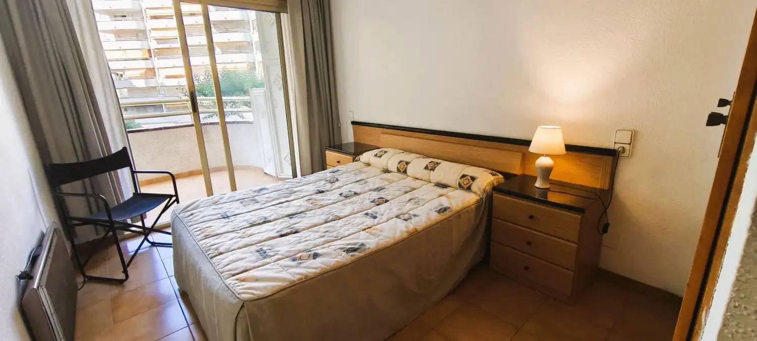 Schlafzimmer von Wohnungen zum Verkauf in Salou mit Heizung, Terrasse und Möbliert