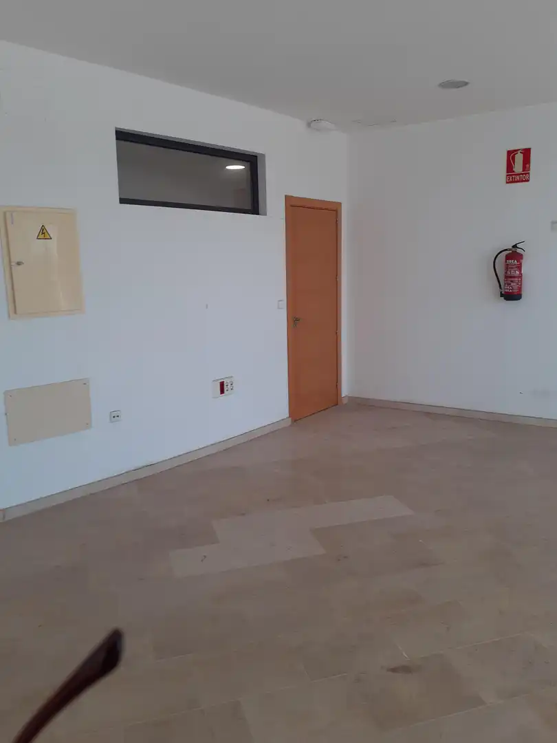 Büro zur Miete in Los Barrios mit Klimaanlage