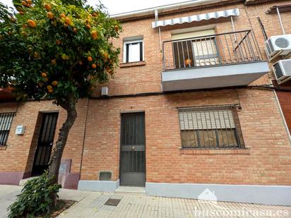 Exterior view of House or chalet for sale in Linares  with Balcony