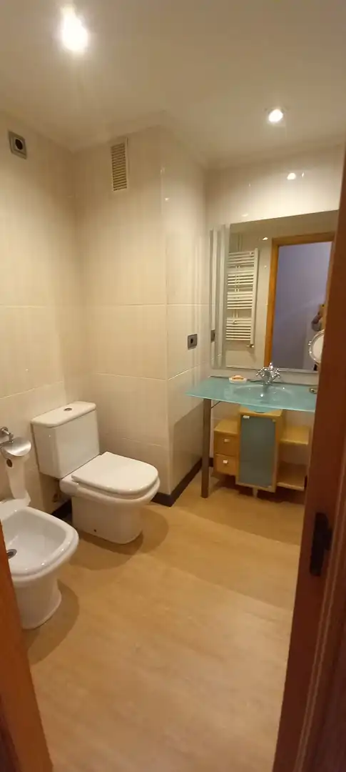 Badezimmer von Wohnung zur Miete in Sagunto / Sagunt mit Klimaanlage, Heizung und Möbliert