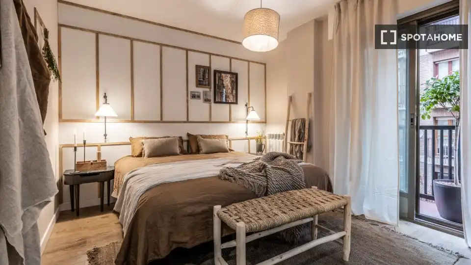 Habitación de Apartamento para compartir en Madrid con Aire acondicionado, Terraza y Amueblado