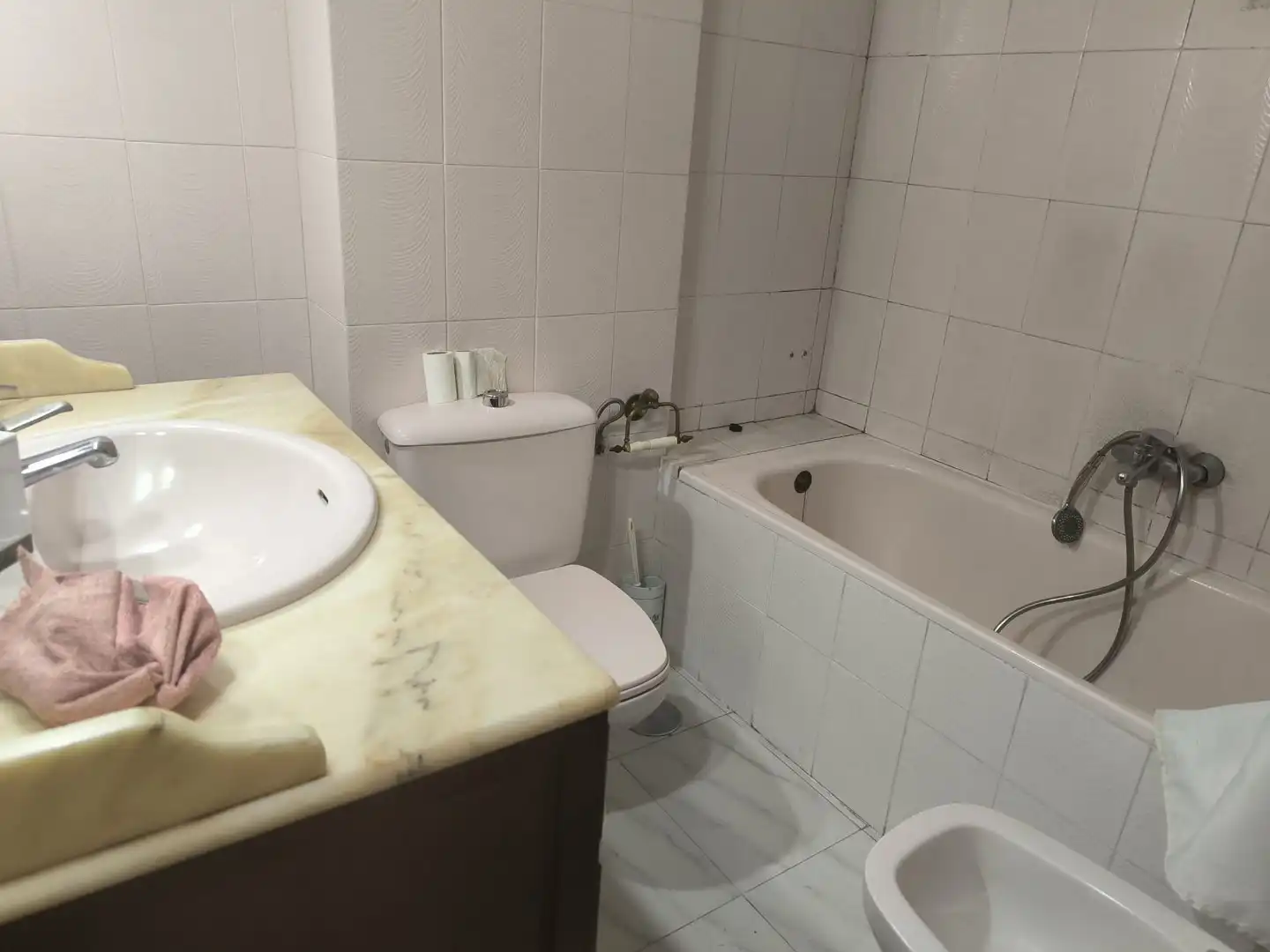 Bathroom of Flat for sale in Córdoba