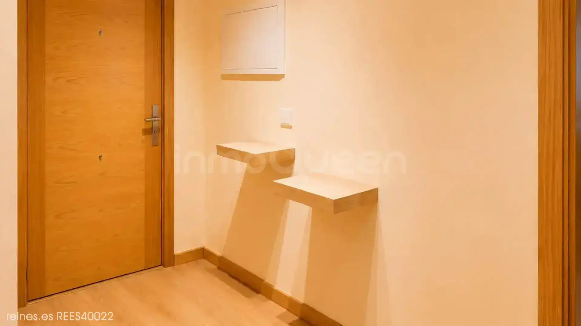 Wohnung zum Verkauf in Barreiros mit Heizung, Terrasse und Möbliert