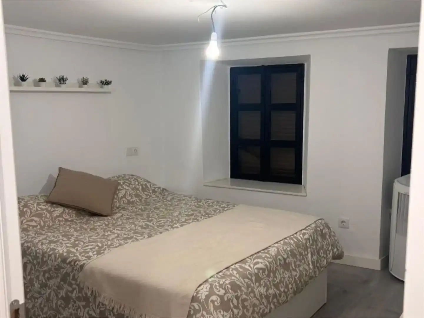 Dormitori de Casa adosada en venda en Perales del Puerto amb Traster, Moblat i Balcó