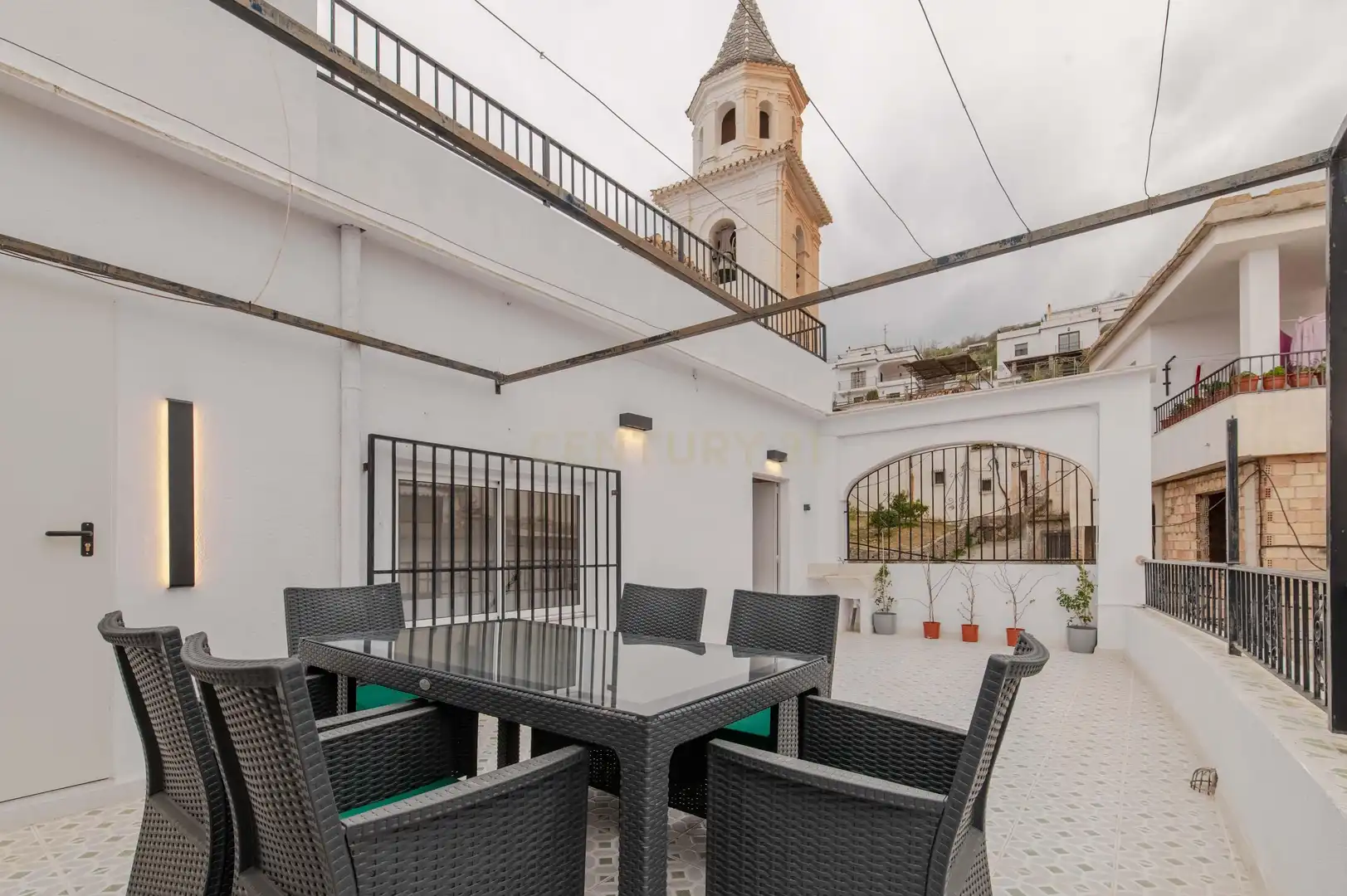 Terrassa de Casa o xalet en venda en Carataunas amb Forn, Rentadora i TV