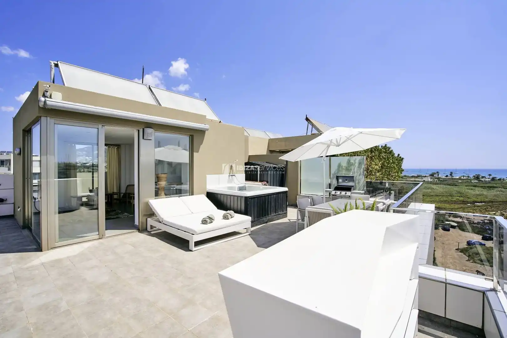 Flat for rent in Marina Botafoc - Platja de Talamanca