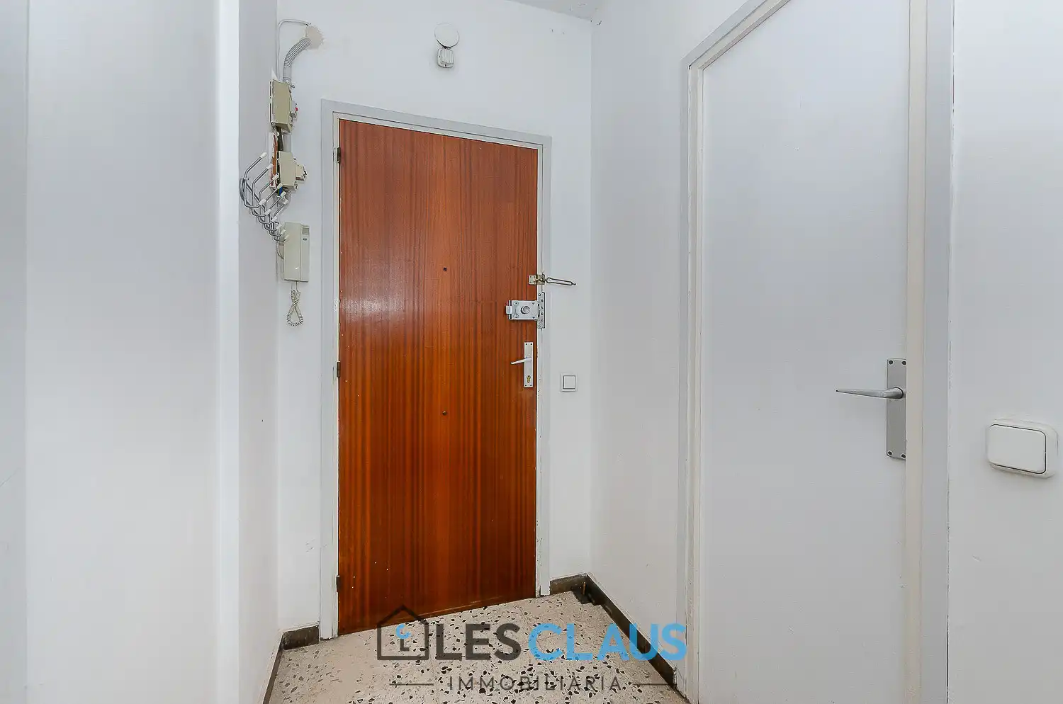 Außenansicht von Dachboden zum Verkauf in Barcelona mit Terrasse