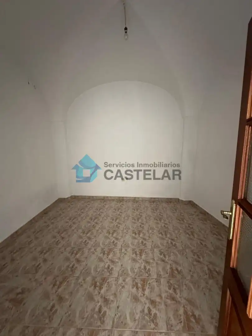 Casa adosada en venta en Oliva de la Frontera