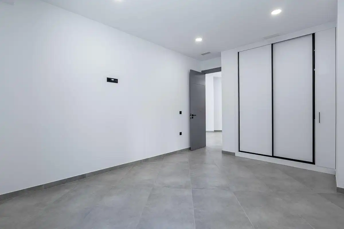 Ground floor with pool for sale in Calle PDTA RAFAEL GAGO PALOMO 9, imagen 16