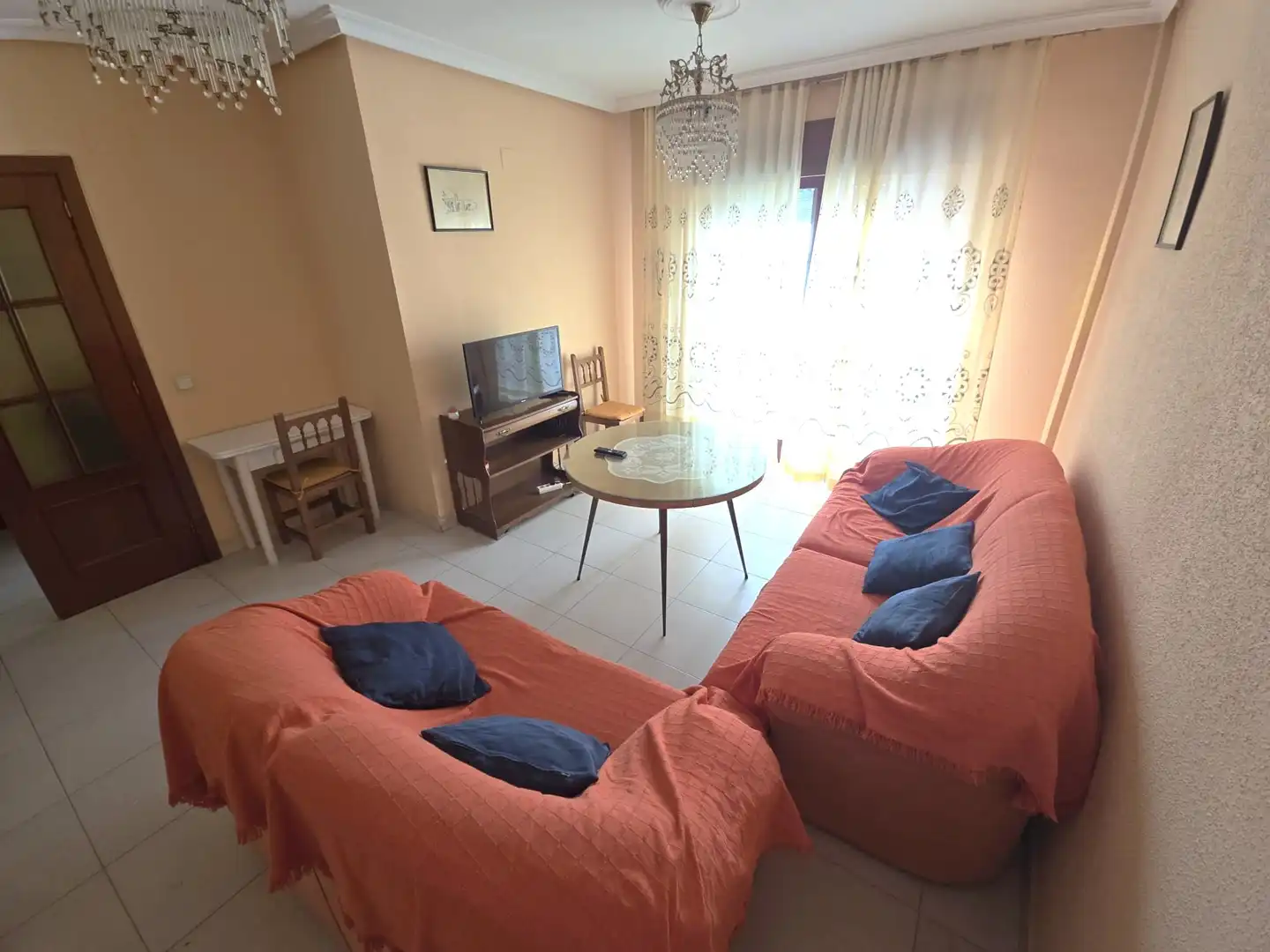 Wohnzimmer von Wohnung zur Miete in Casco Antiguo