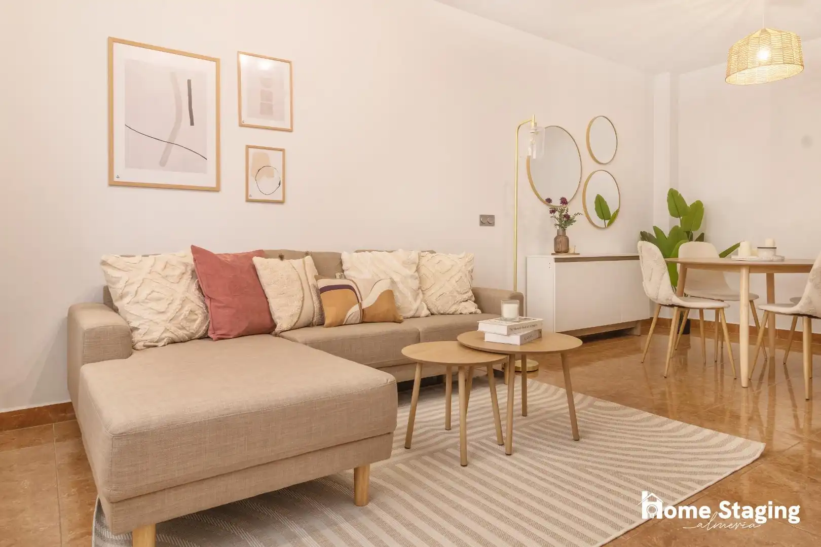 Living room of Flat for sale in Roquetas de Mar