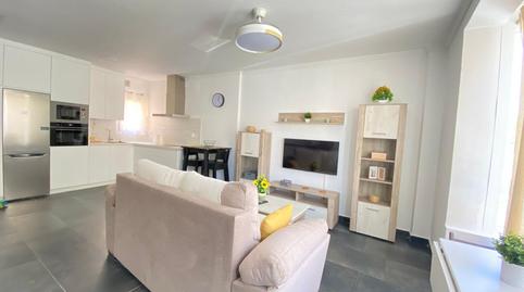 Foto 3 de Àtic de lloguer a Pregonero Tomas Díaz Prieto, V Centenario - Piletas - Capuchinos, Cádiz