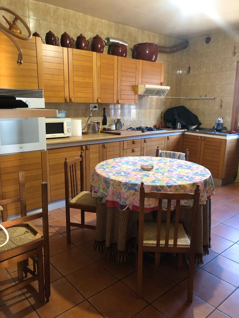 Kitchen of Single-family semi-detached for sale in Espeja de San Marcelino  with Heating, Furnished and Oven