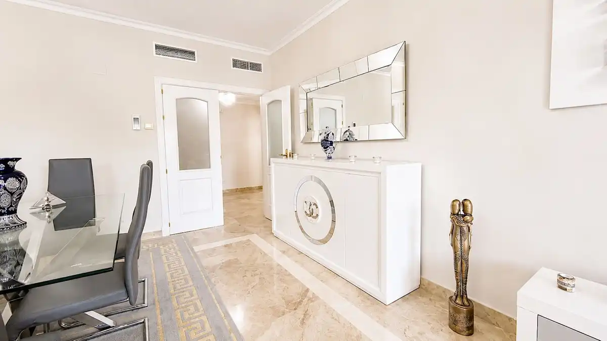 Flat with lift for sale in San Pedro de Alcántara, imagen 11