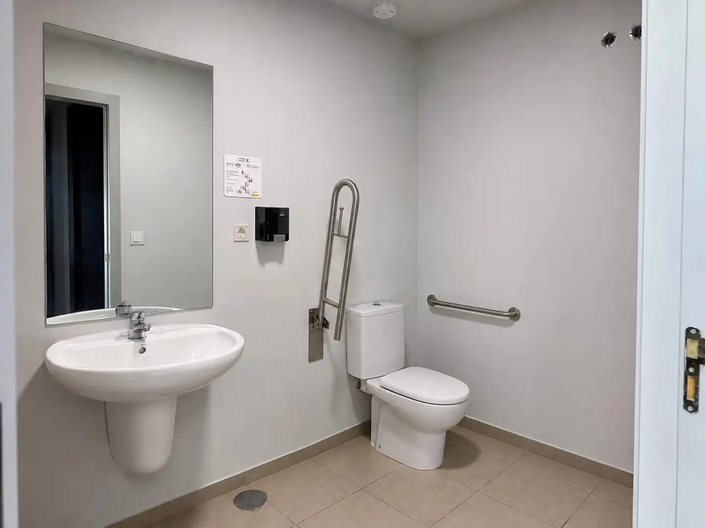 Business premises for sale in Calle de Fuente Amarga, imagen 6