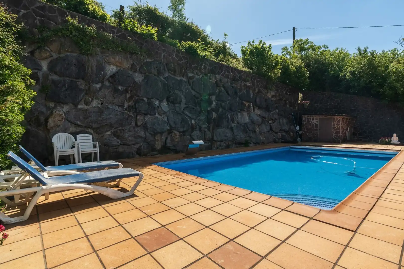 Piscina de Casa o chalet en venta en Elduain con Calefacción, Trastero y Amueblado