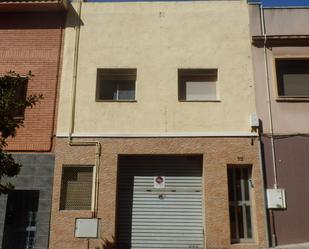 Vista exterior de Casa o xalet en venda en Santa Coloma de Gramenet