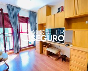 Bedroom of Study to rent in  Madrid Capital  with Air Conditioner and Terrace