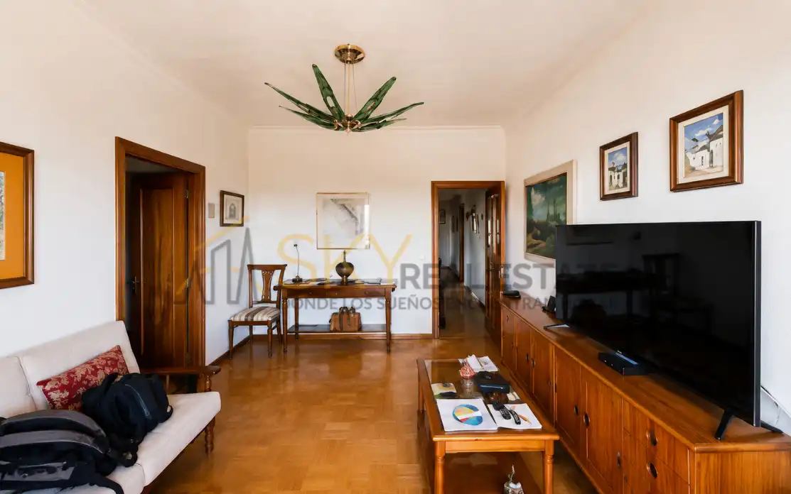 Sala d'estar de Pis en venda en Madrid amb Moblat