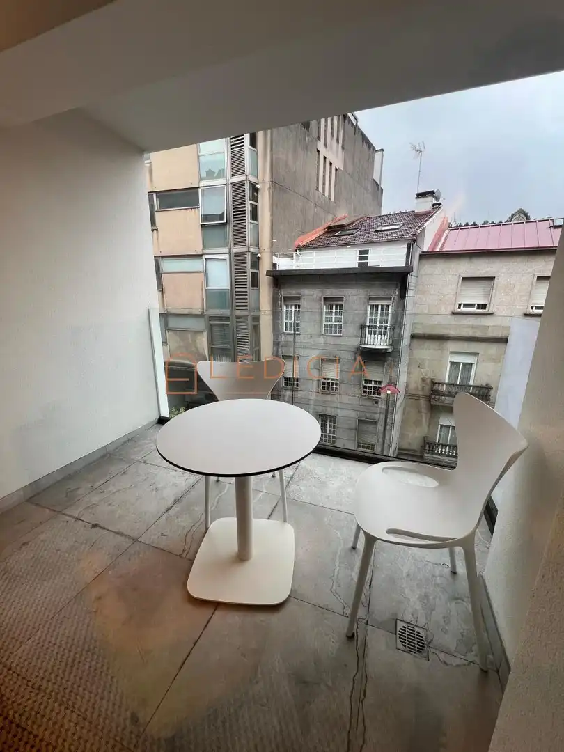 Flat with lift for sale in Sanjurjo Badía, imagen 7