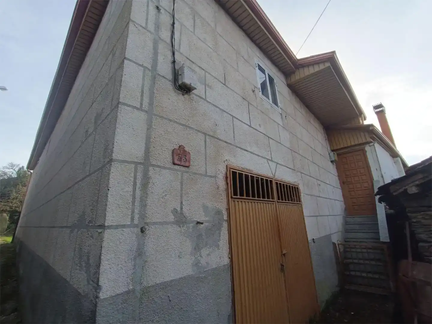 Vista exterior de Piso en venta en Maceda