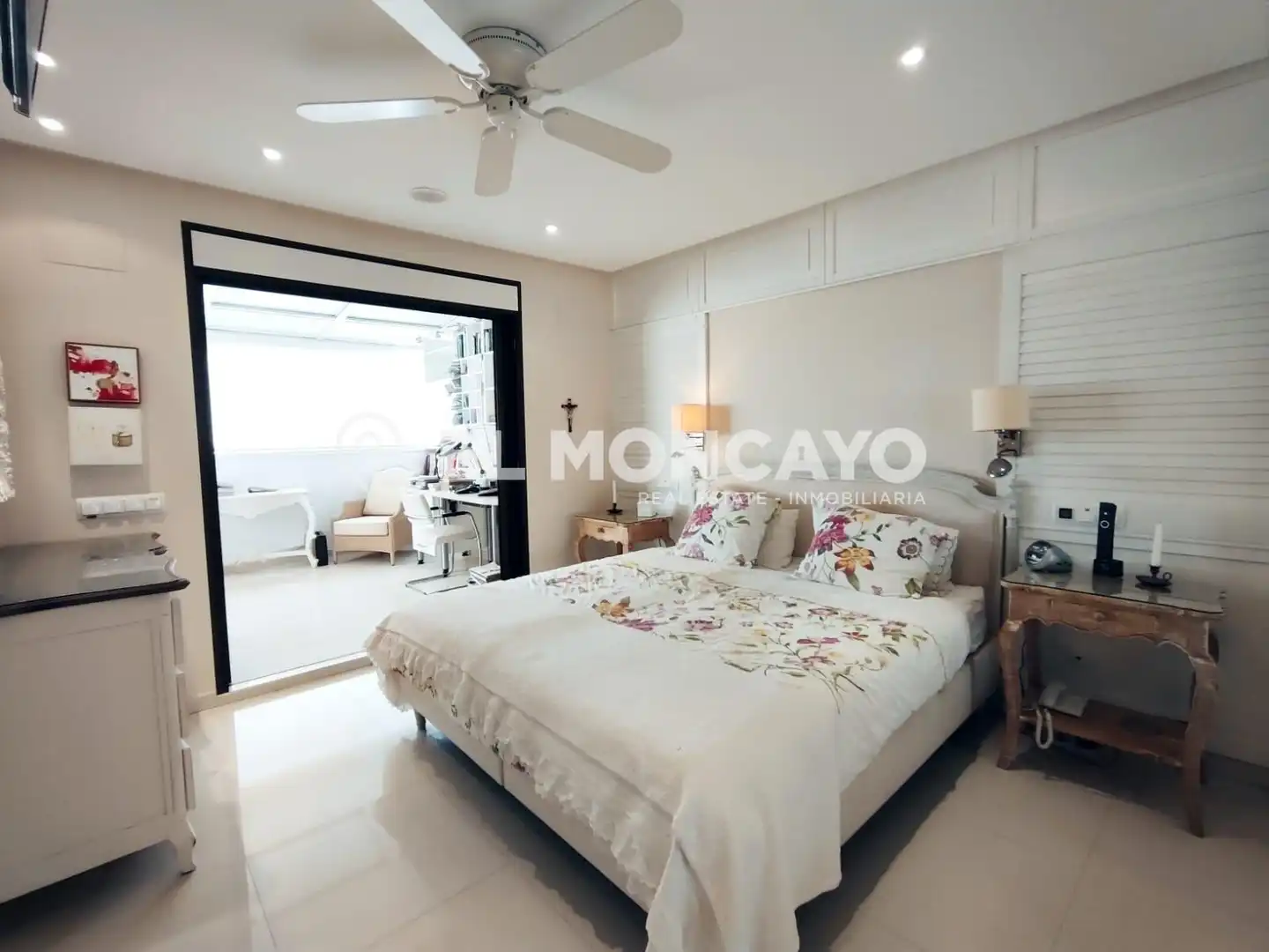 Habitación de Ático en venta en Guardamar del Segura con Aire acondicionado, Calefacción y Jardín privado