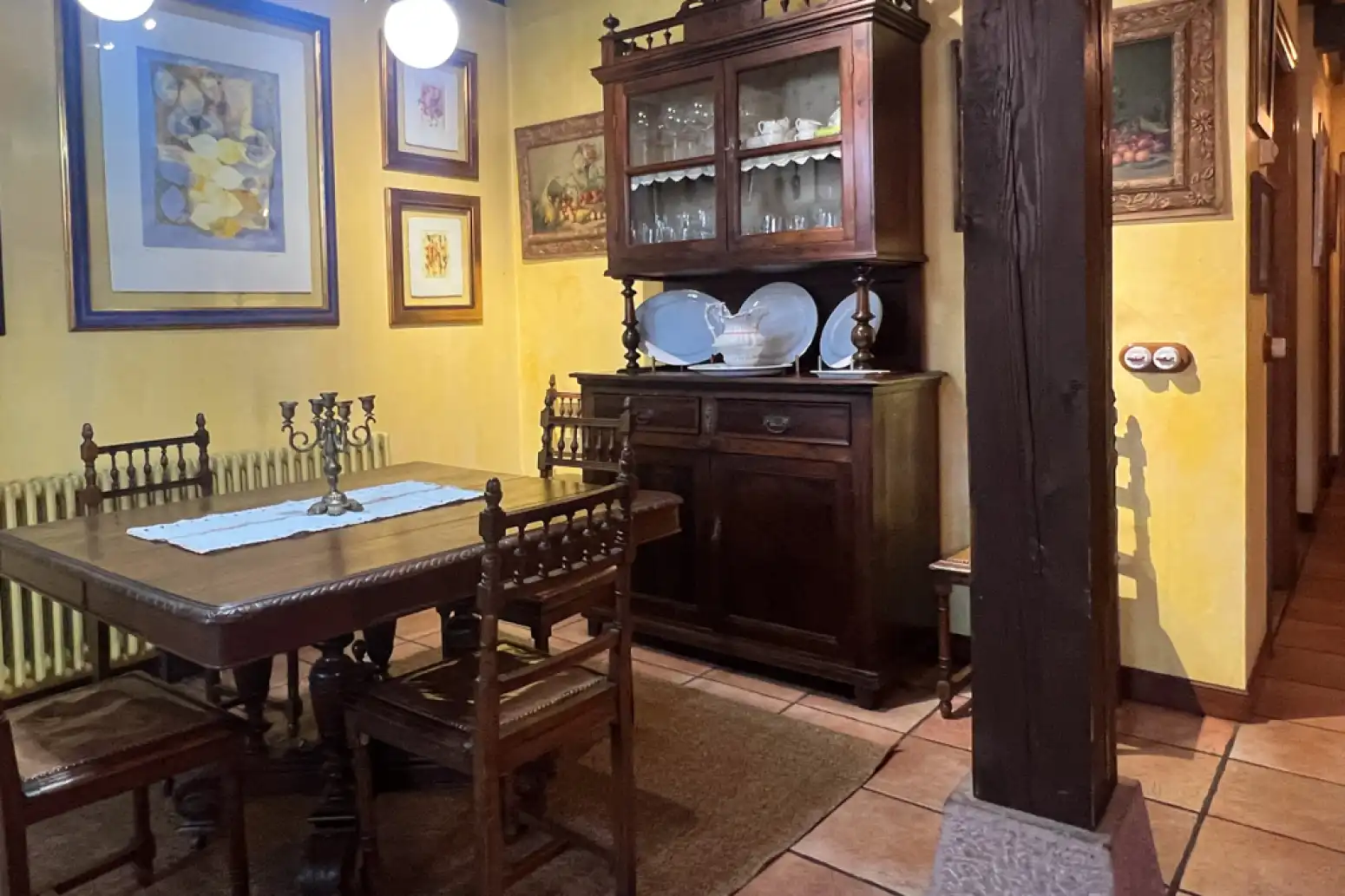 Esszimmer von Einfamilien-Reihenhaus zum Verkauf in Ruente mit Heizung, Terrasse und Balkon