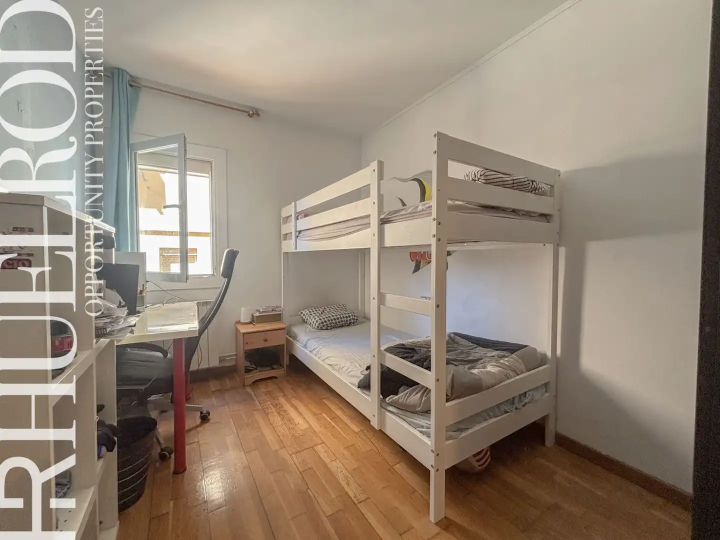 Habitación de Piso en venta en Santa Coloma de Gramenet con Calefacción, Parquet y Amueblado