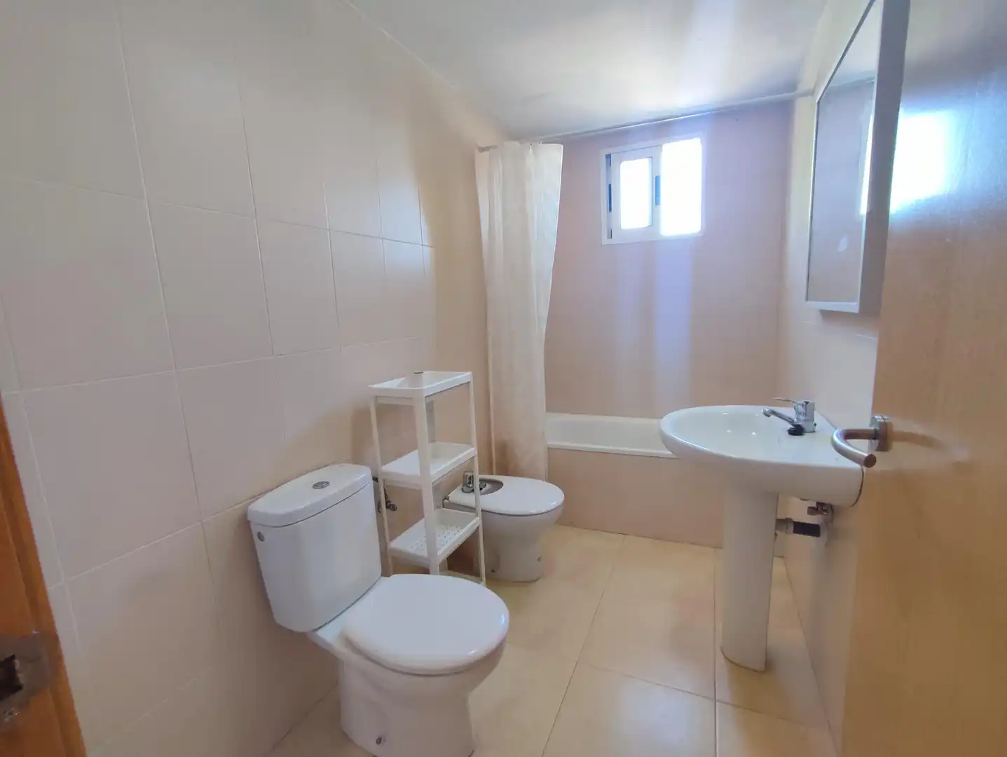 Bany de Apartament de lloguer en Murcia amb Terrassa, Traster i Balcó