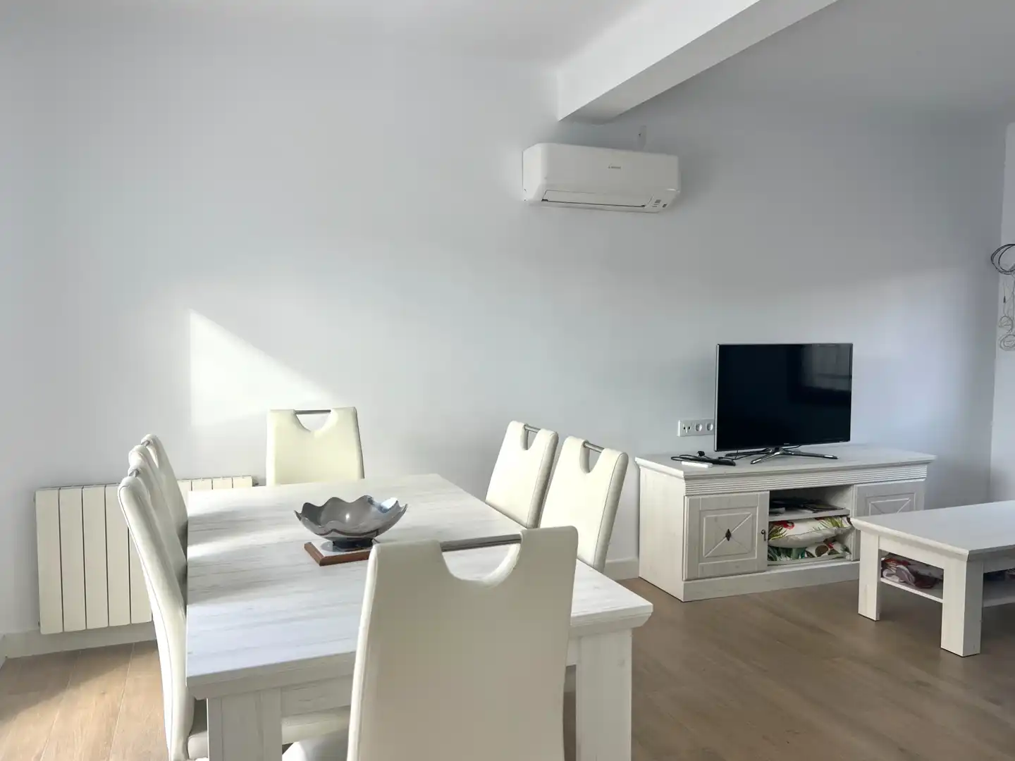Living room of Detached homes for sale in Sant Feliu de Guíxols  with Air Conditioner, Heating and Parquet flooring