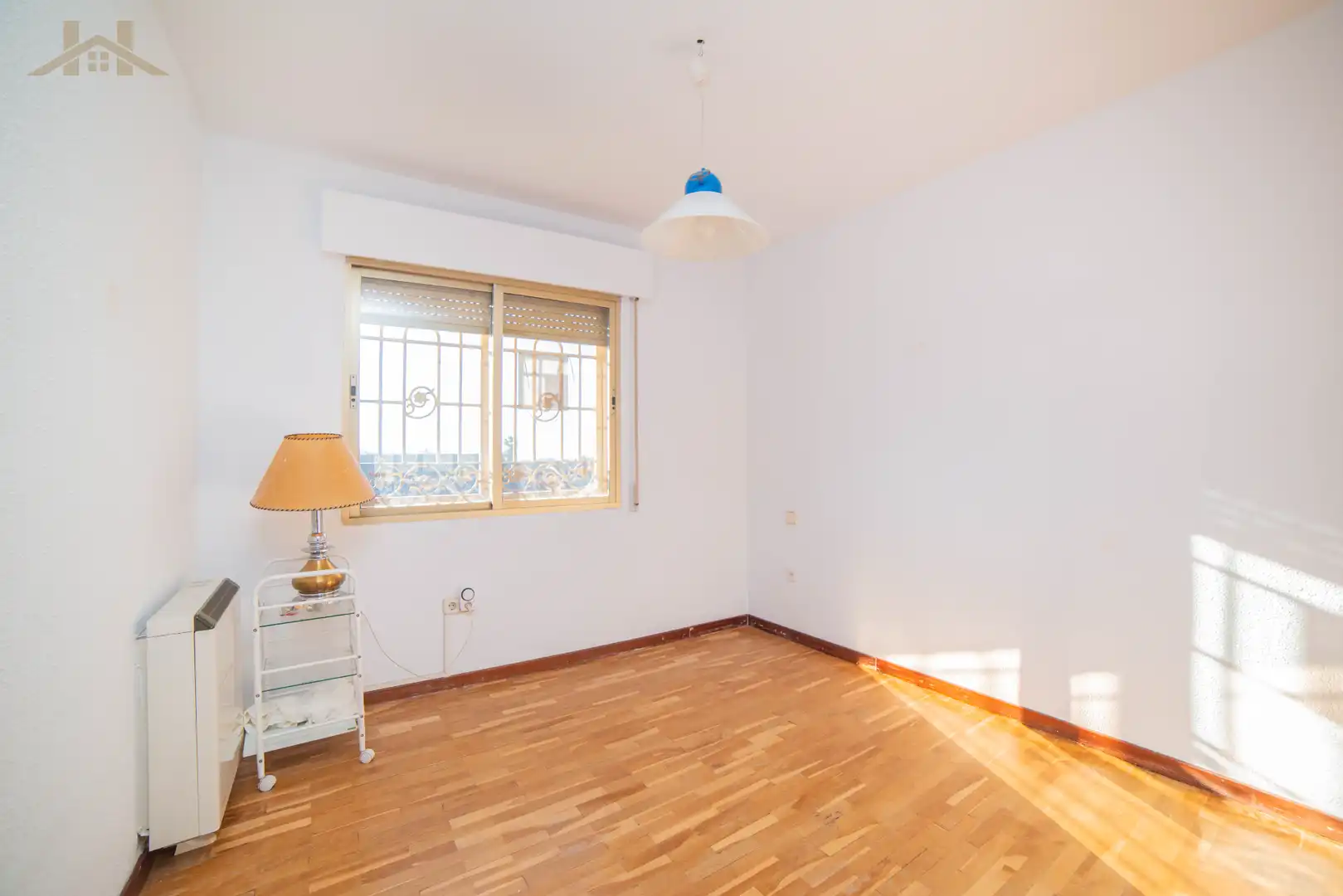 Habitación de Casa o chalet en venta en Rivas-Vaciamadrid con Jardín privado, Trastero y Piscina