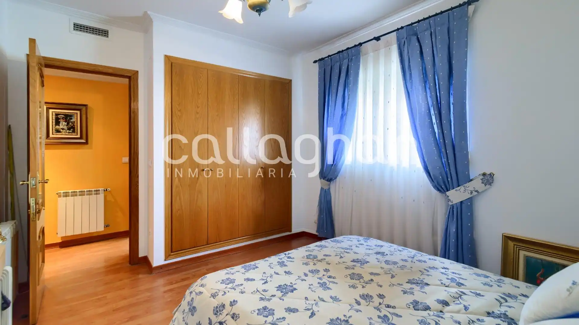 Dormitori de Casa adosada en venda en Sedaví amb Aire condicionat, Calefacció i Terrassa