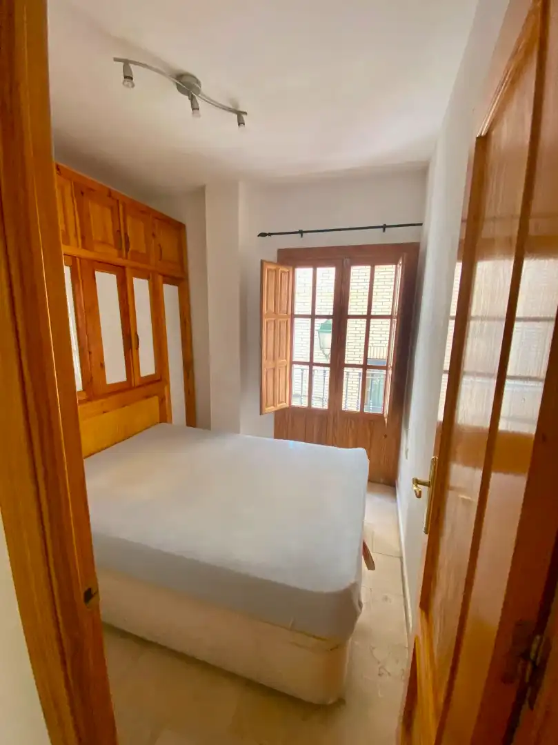 Mini appartamento con terrazza in affitto a Calle Verónica de la Magdalena 24