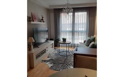 Sala d'estar de Apartament en venda en León Capital  amb Calefacció