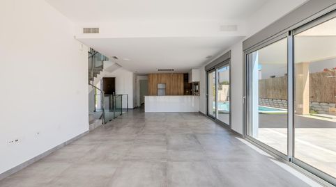 Villa de 4 dormitorios con piscina privada y vistas al golf en Algorfa, imagen 5