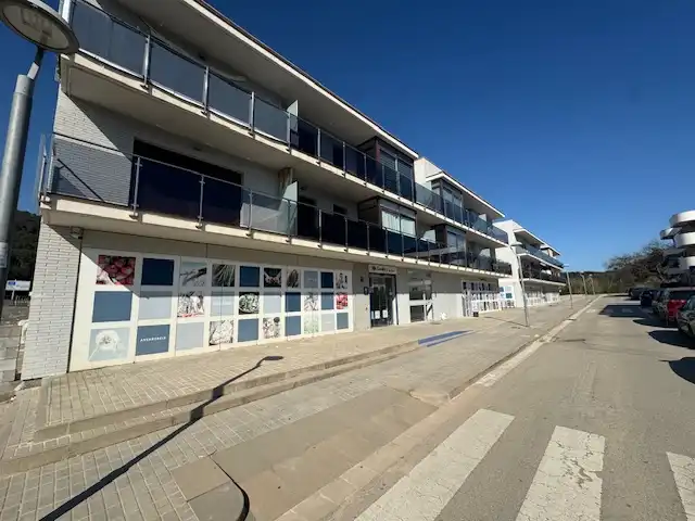 Aparcament amb ascensor en venda a Carrer Bomba 1, imagen 4