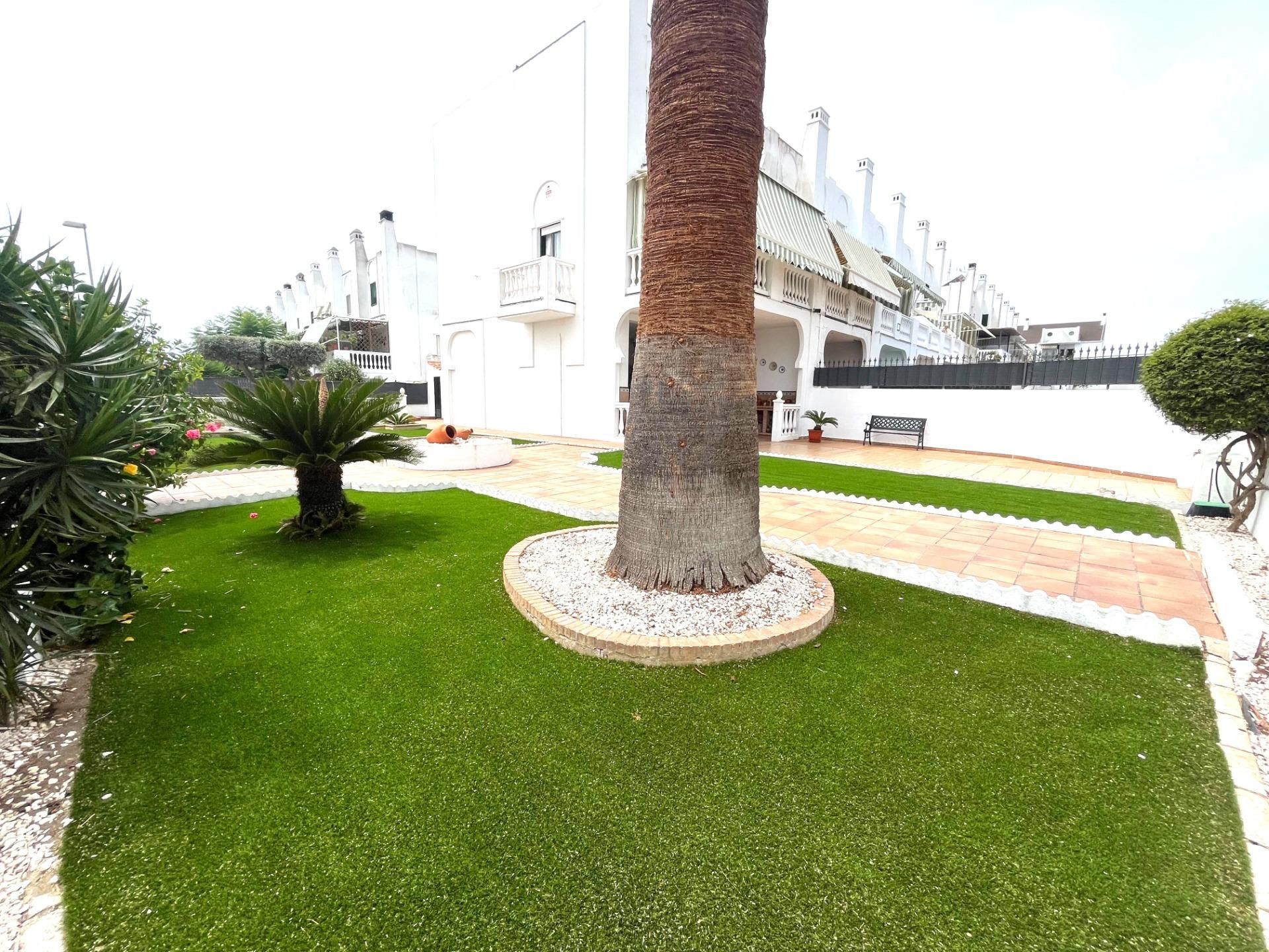 Jardí de Casa adosada en venda en El Portil