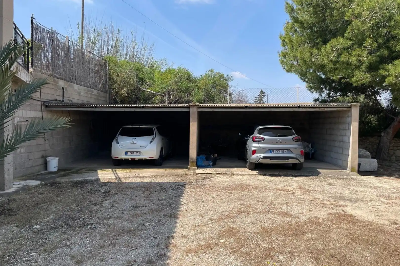 Aparcament de Casa o xalet en venda en Elche / Elx amb Aire condicionat, Calefacció i Jardí privat