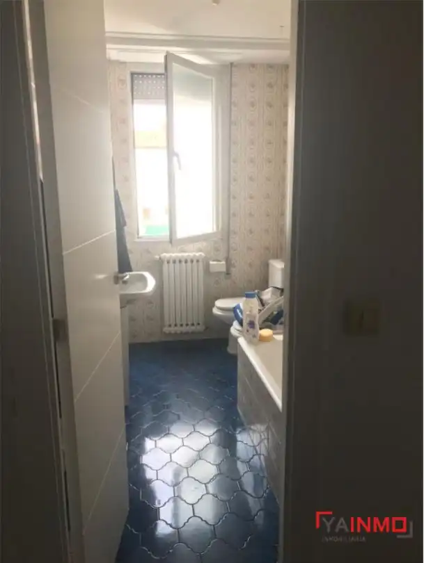 Bathroom of Flat for sale in Vitoria - Gasteiz  with Heating, Terrace and Storage room