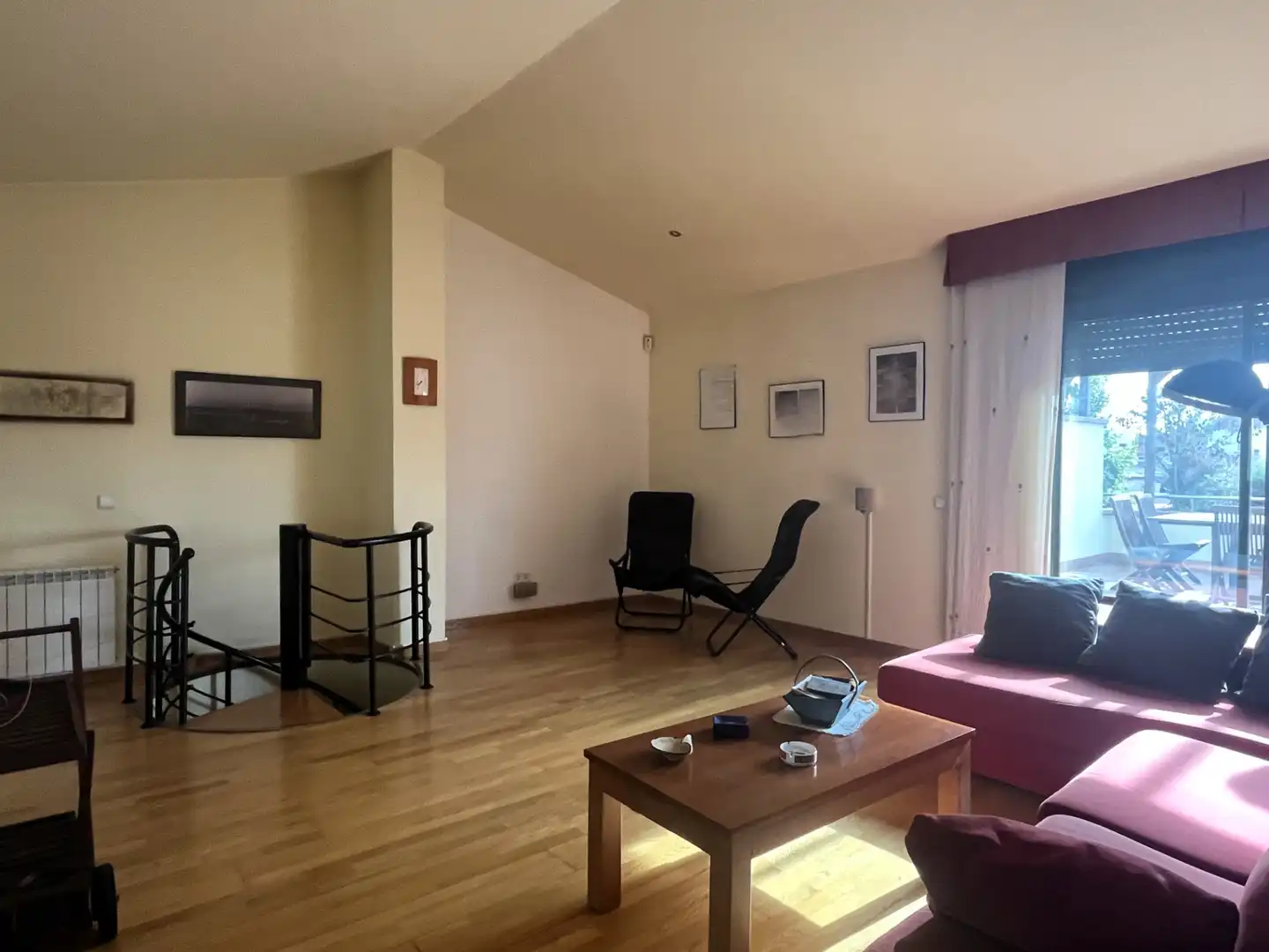 Sala de estar de Dúplex en venta en Vilafranca del Penedès con Aire acondicionado, Calefacción y Parquet