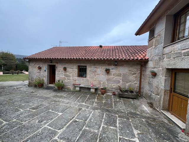 Casa-chalet en Alquiler en Lugar Piñeiros en Covelo