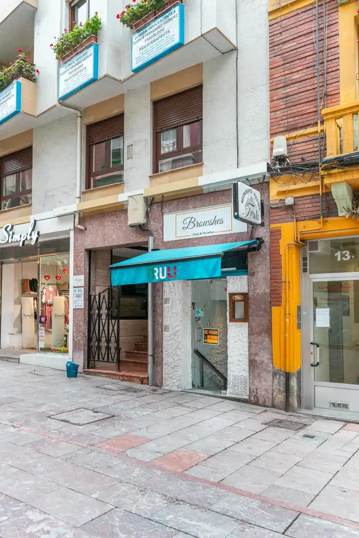 Commercial properties for sale in Oviedo   with Air Conditioner