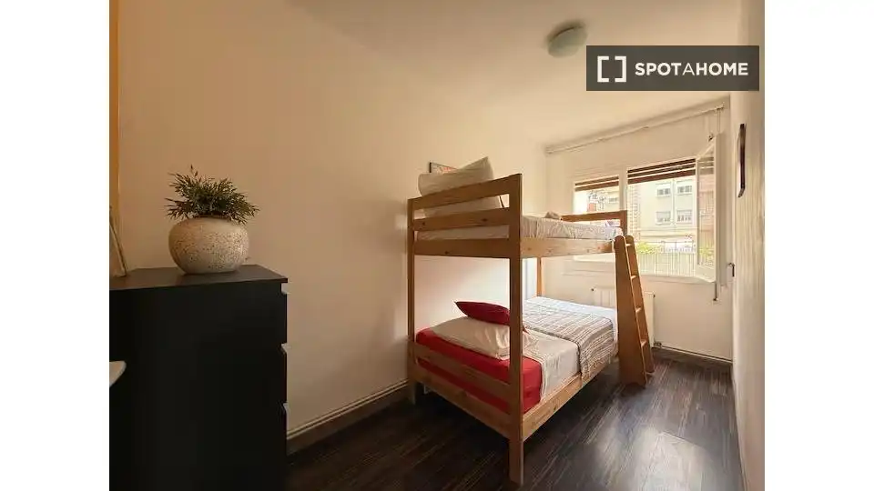 Bedroom of Flat for rent in Barcelona  with Air Conditioner, Heating and Furnished